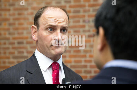 Douglas Carswell, MP für Clacton on Sea, bei der Vorstellung UKIPs "sagen Nein zur EU" tour in Westminster Stockfoto