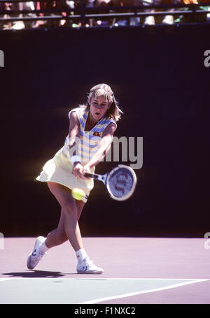 Chris Evert in Aktion bei den Clairol Krone-Tennis-Turnier in La Costa Resort in Carlsbad, Kalifornien im April 1981. Stockfoto