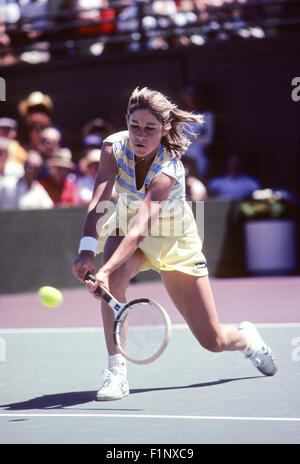 Chris Evert in Aktion bei den Clairol Krone-Tennis-Turnier in La Costa Resort in Carlsbad, Kalifornien im April 1981. Stockfoto