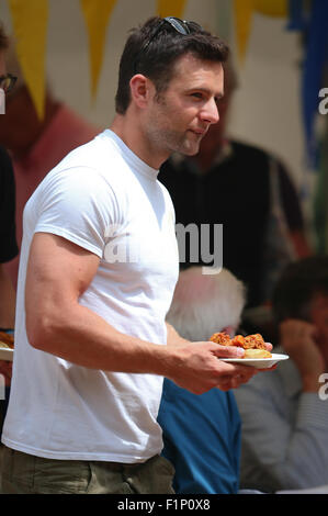 Harry Judd besucht 200-jährigen Geburtstag von Schinken und Petersham Cricket Club auf Schinken mit gemeinsamen: Harry Judd Where: London, Vereinigtes Königreich bei: 5. Juli 2015 Stockfoto