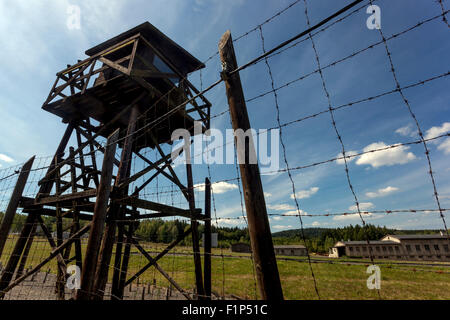 Gedenkstätte Vojna, Museum der Opfer des Kommunismus, in der Nähe von Pribram, Tschechische Republik, Europa, hölzerner Wachturm Tschechoslowakei Kommunismus Stockfoto