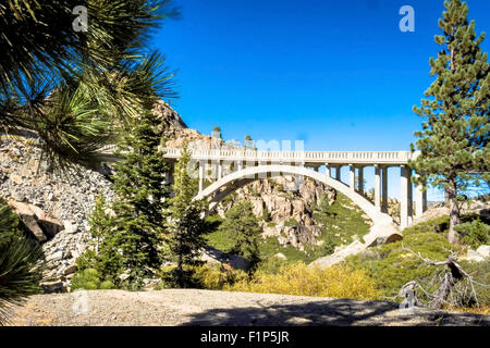 Donner Lake Rainbow Memorial Bridge im Sommer Stockfoto