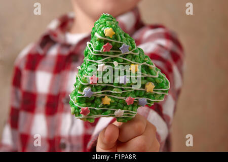 Reis-knusprig-Bars eingerichtet für Weihnachten Stockfoto