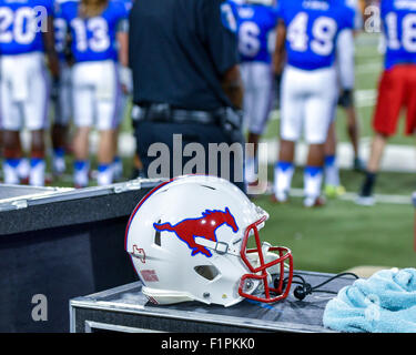 4. September 2015:. SMU-Football-Helm während der NCAA Football-Spiel zwischen der Baylor Bears und die SMU Mustangs im Gerald J. Ford Stadium in Dallas, gewinnt Texas.Baylor 56 21.Manny Flores/CSM Stockfoto