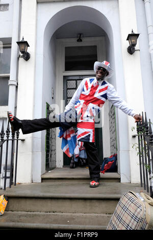 Ein Mann, ein Union Jack-Anzug an den Notting Hill carnival Stockfoto