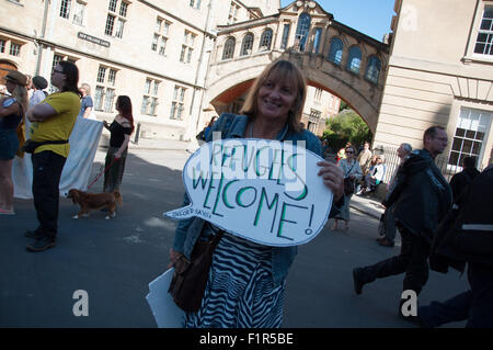 Oxford, Oxfordshire, Vereinigtes Königreich. 6. September 2015, Hunderte zukunftsorientierter Flüchtling Protest in Oxford. Bildnachweis: Stanislav Halcin/Alamy Live-Nachrichten Stockfoto