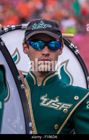 Tampa, Florida, USA. 5. September 2015. USF Bandmitglied vor dem Spiel zwischen USF & Florida A & M im Raymond James Stadium in Tampa, FL Credit Bild: Del Mecum Credit: Cal Sport Media/Alamy Live News Stockfoto