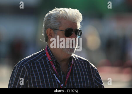 Monza Track, Italien. 06. Sep, 2015. F1 Grand Prix von Italien in Monza. Stars Wars Regisseur/Produzent George Lucas, der nach dem Rennen hielt, interviews Credit: Action Plus Sport/Alamy Live News Stockfoto