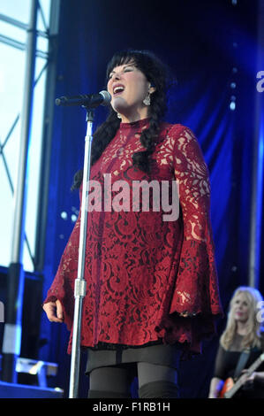 Fredericksburg, Virginia, USA. 6. Sep, 2015. ANN WILSON und NANCY WILSON von der Rockband "Herz" im Pancho Villa Pavillion in Fredricksburg durchführen. Bildnachweis: Tina Fultz/ZUMA Draht/Alamy Live-Nachrichten Stockfoto