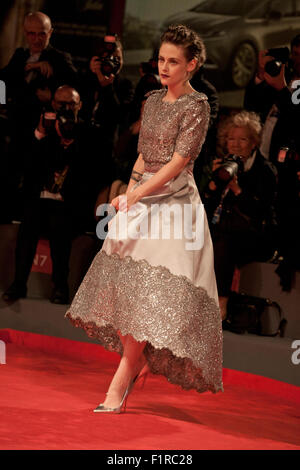 Venedig, Italien. 05. Sep, 2015. Schauspielerin Kristen Stewart bei der Gala screening für den Film gleich auf dem 72. Venedig Film-Festival, Samstag, 5. September 2015, Venedig Lido. Bildnachweis: Doreen Kennedy/Alamy Live-Nachrichten Stockfoto
