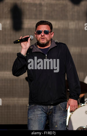 Schwarze Traube spielt am Festival Nr. 6 auf 09.06.2015 Portmeirion, Gwynedd, Nordwales. Personen im Bild: Shaun Ryder. Bild von Julie Edwards/Alamy Live-Nachrichten. Stockfoto