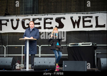 Stockholm, Schweden, 6. September 2015. Flüchtlinge willkommen - schwedische Solidarität Manifestation auf Medborgarplatsen. Premierminister von Schweden, Stefan Lofven. Bildnachweis: Barbro Bergfeldt/Alamy Live-Nachrichten Stockfoto