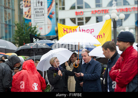 Stockholm, Schweden, 6. September 2015. Flüchtlinge willkommen - schwedische Solidarität Manifestation auf Medborgarplatsen. Premierminister von Schweden, Stefan Lofven. Bildnachweis: Barbro Bergfeldt/Alamy Live-Nachrichten Stockfoto