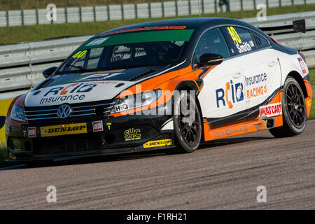 Rockingham Speedway, UK. 6. Sep, 2015. Aron Smith und Team BMR Laufwerke während der Dunlop MSA British Touring Car Championship auf dem Rockingham Speedway am 6. September 2015 in CORBY, Großbritannien Credit: Gergo Toth/Alamy Live News Stockfoto