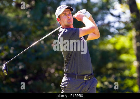 Norton, MA, USA. 6. September 2015. Webb Simpson am 9. Abschlag in der dritten Runde der Deutsche Bank Championship bei TPC Boston. Bildnachweis: Cal Sport Media/Alamy Live-Nachrichten Stockfoto