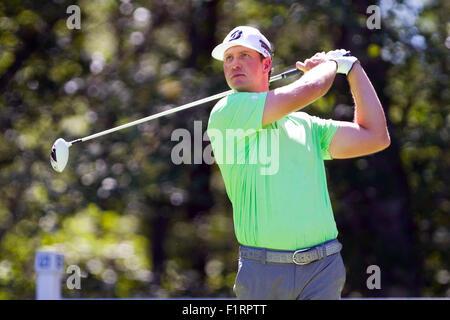 Norton, MA, USA. 6. September 2015. Hudson Swafford am 2. Abschlag in der dritten Runde der Deutsche Bank Championship bei TPC Boston. Bildnachweis: Cal Sport Media/Alamy Live-Nachrichten Stockfoto
