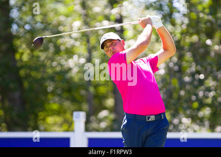 Norton, MA, USA. 6. September 2015. Gary Woodland am 2. Abschlag in der dritten Runde der Deutsche Bank Championship bei TPC Boston. Bildnachweis: Cal Sport Media/Alamy Live-Nachrichten Stockfoto