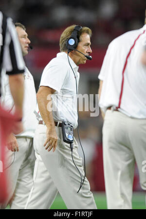 9. September 2015: Alabama Crimson Tide Cheftrainer Nick Saban in der NCAA befürworten klassische Football-Spiel zwischen der Wisconsin Badgers und der Alabama Crimson Tide im AT&T Stadium in Arlington, TX Alabama Wisconsin besiegte 35-17 Albert Pena/CSM Stockfoto