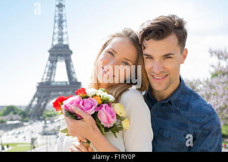 Paar Partnersuche in Paris Stockfoto