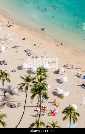 Strand von Waikiki, Waikiki, Honolulu, Oahu, Hawaii, Vereinigte Staaten von Amerika, Pazifik Stockfoto