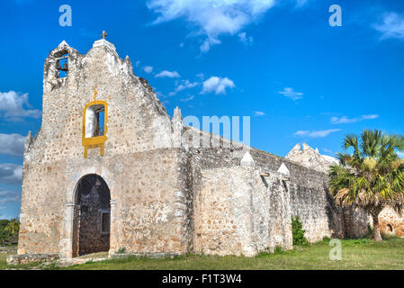 Die ruinierte Kirche von Pixila, abgeschlossen im Jahre 1797, Cuauhtémoc, Yucatan, Mexiko, Nordamerika Stockfoto