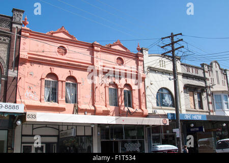 Newtown Sydney , Geschäfte und Geschäfte auf der King Street in Newtown, Sydney Vororte bekannt für ihren Bohème Charakter und viktorianische Architektur, NSW, Australien Stockfoto