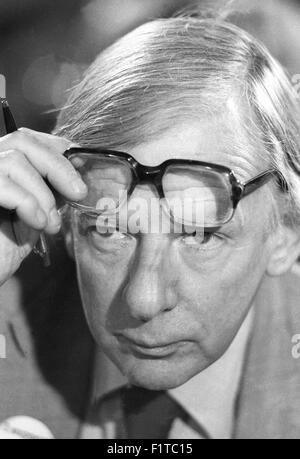 Peter David Shore, war Baron Shore von Stepney PC (20. Mai 1924 Ð 24. September 2001), eine britische Labour-Politiker und ehemaliger Kabinettsminister. Bild 1984 von David Cole aus Archiven des Pressedienstes Portrait Stockfoto