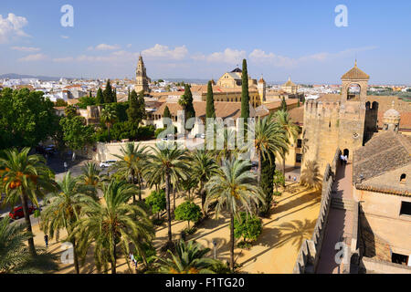 Blick vom Turm des Alcazar de Los Reyes Cristianos in Córdoba, Andalusien, Spanien Stockfoto