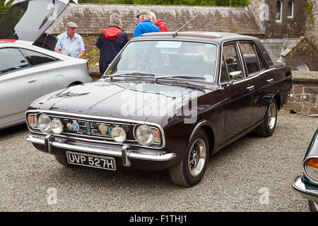 Ein Ford Cortina MK 2 bei einer Show in Picton Castle, West Wales, UK Stockfoto