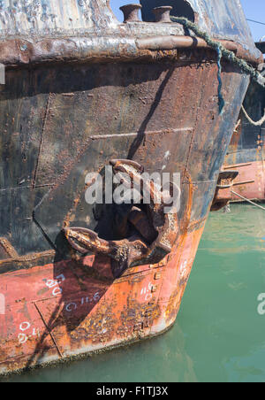 Containerschiff im import Stockfoto
