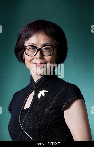 Xue Xinran, Britisch-Chinesisch-Journalist, Autor, Sprecher und Fürsprecher für Frauenfragen, an das Edinburgh International Book Festival 2015. Edinburgh, Schottland. 19. August 2015 Stockfoto