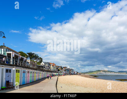 Der Stadtstrand und Marine Parade, Lyme Regis, Lyme Bay, Jurassic Coast, Dorset, England, UK Stockfoto