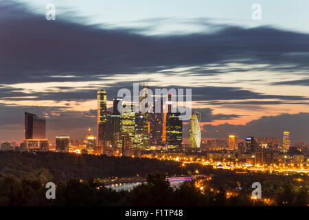 Moskau Stadt Wolkenkratzer Sonnenuntergang Stockfoto