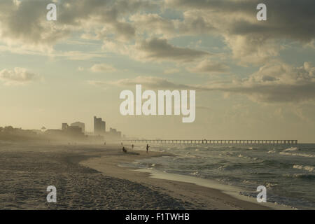 Ein am frühen Morgen Foto von Panama City Beach in Panama City, Florida, USA. Panama City Beach ist eine Stadt in Bay County, USA. Stockfoto