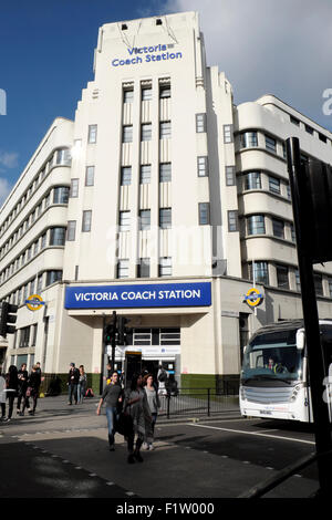 Außenseite der Victoria Coach Station, die Gebäude in London UK KATHY DEWITT Stockfoto