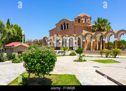 Die Kirche von Saint Nektarios Faliraki Rhodos Griechenland Stockfoto