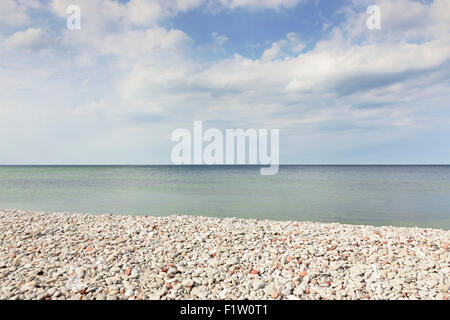Steinen an einem Strand in Gotland, Schweden Stockfoto
