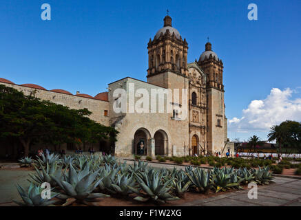 Der Bau begann auf die Kirche von SANTA DOMINGO 1575 und ist ein großartiges Beispiel für barocke Architektur - OAXACA, Mexiko Stockfoto