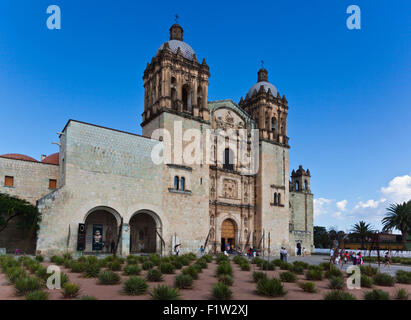 Der Bau begann auf die Kirche von SANTA DOMINGO 1575 und ist ein großartiges Beispiel für barocke Architektur - OAXACA, Mexiko Stockfoto