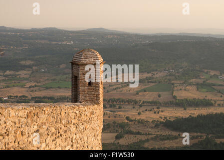 Ein Blick auf die Alentejo-Landschaft von den Mauern des Schlosses Marvao gesehen. Marvao, Portugal. 17. Juli 2015. Stockfoto