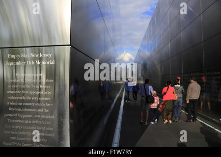 Leerer Himmel offizielle New Jersey 9/11 Memorial im Liberty State Park, New Jersey USA Stockfoto