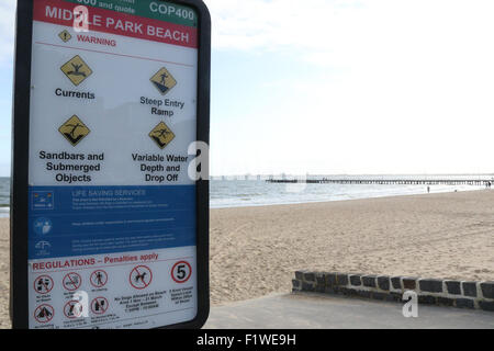 Beaconsfield Pde Bayside Trail und der nahen Park Beach in Melbourne, Victoria, Australien. Stockfoto