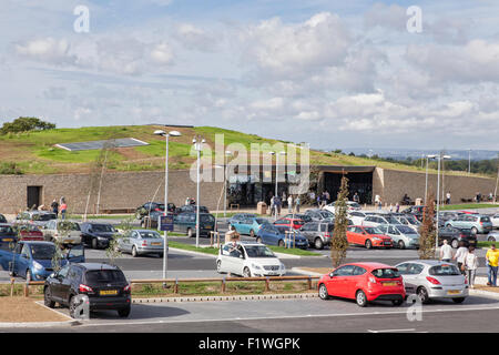 Gloucester-Dienste, der neue M5-Servicestation zwischen Jn 11a und Joh 12 Verkauf von lokalen produzieren, Gloucestershire, England, UK Stockfoto