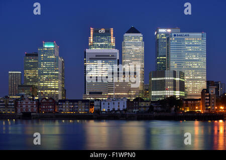 Canary Wharf Estate (Blick von Osten), Isle of Dogs, Docklands, London E14, Vereinigtes Königreich Stockfoto