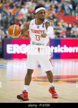 Berlin, Deutschland. 6. Sep, 2015. Türkeis Ali Muhammed in Aktion während der Europameisterschaft Basketball match zwischen Spanien und der Türkei bei der Mercedes-Benz-Arena in Berlin, Deutschland, 6. September 2015. Foto: Lukas Schulze/Dpa/Alamy Live News Stockfoto