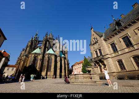 Rückansicht des St. Vitus Cathedral in Prag, Tschechische Republik, Europa Stockfoto