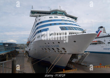 M/S Silja Serenade Kreuzfahrtschiff im Hafen angedockt Stockfoto