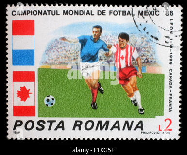Briefmarke gedruckt in Rumänien zeigt Fußball-WM, Mexiko, ca. 1986. Stockfoto