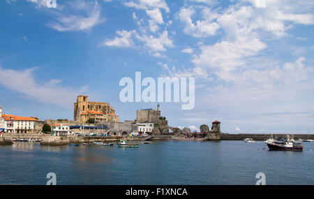 Castro Urdiales Stadt in Kantabrien, Spanien Stockfoto
