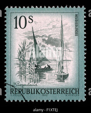 Briefmarke gedruckt in Österreich aus der Ansichten-Ausgabe zeigt Neusiedler See, ca. 1973. Stockfoto